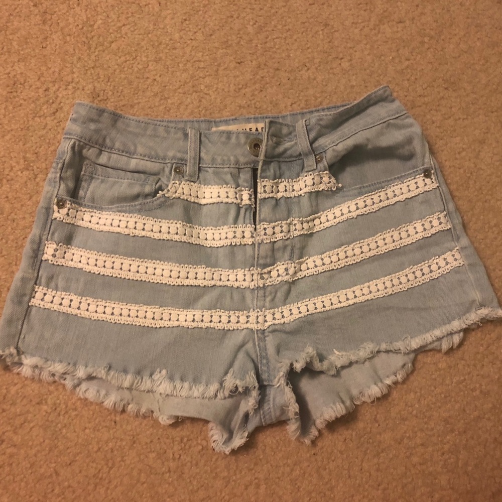PacSun high wasted light was shorts